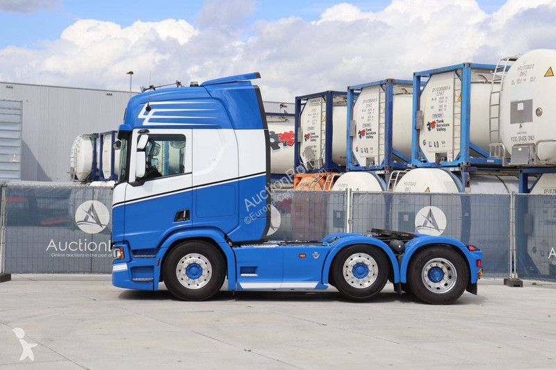 Грузовик Scania 530