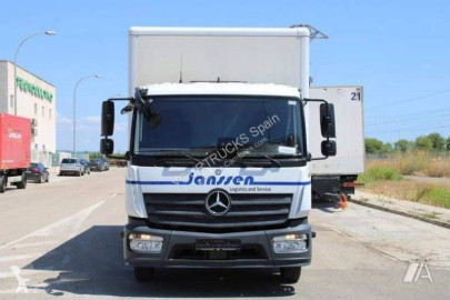 Mercedes box truck