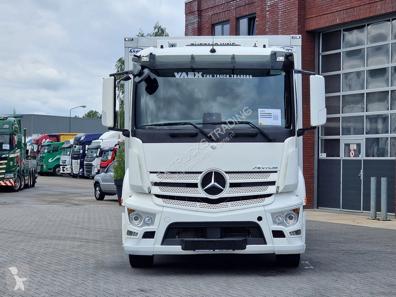 شاحنة Mercedes 1824 4x2 - Thermoking Spectrum...