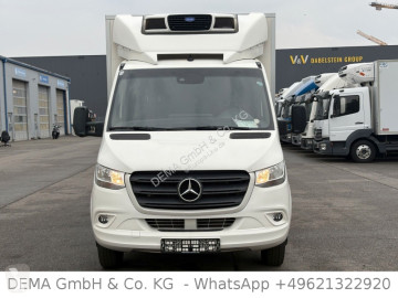 شاحنة برّاد Mercedes