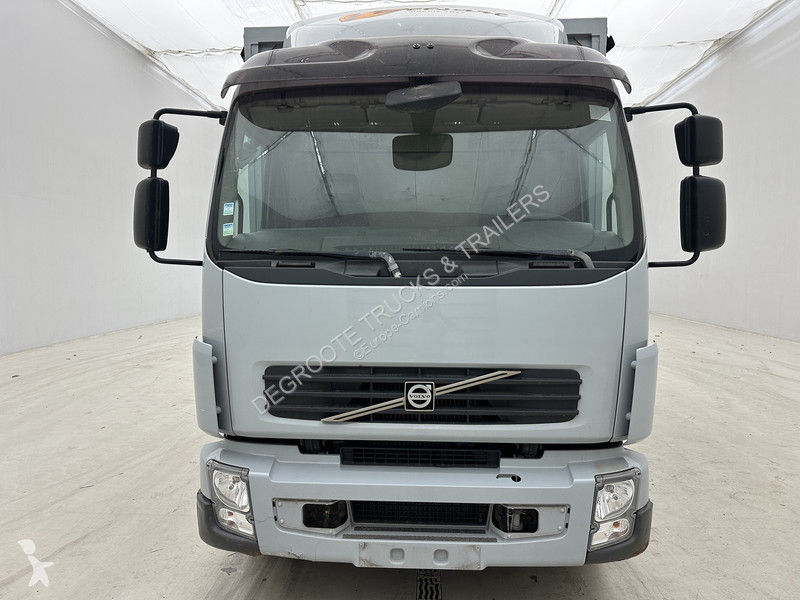 شاحنة Volvo FL 240