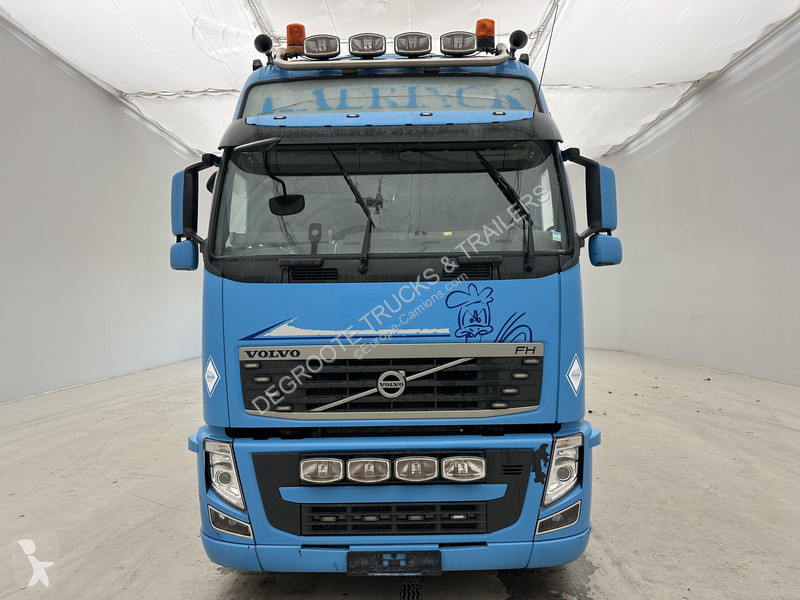 Camion Volvo 420 - 6x2