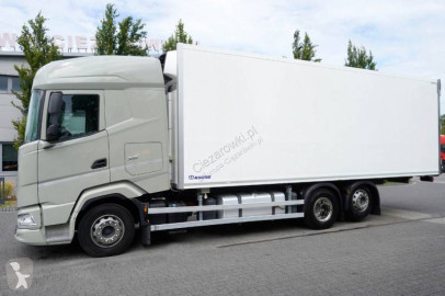 Camion frigo multi température DAF
