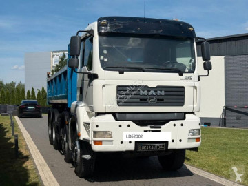 Camion benne MAN