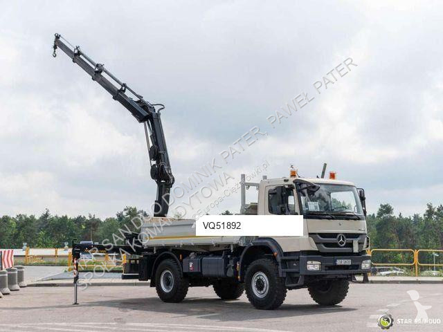 Vrachtwagen Mercedes 166