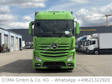 Camião chassis Mercedes