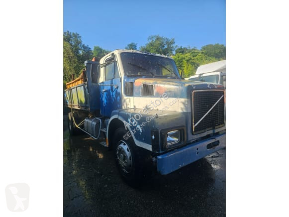 Camion Volvo N70