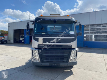 Camion polybenne Volvo