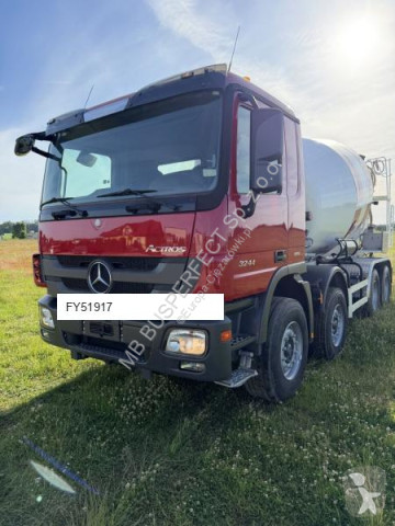 Camion béton toupie / Malaxeur Mercedes