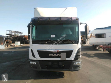 Camion fourgon MAN
