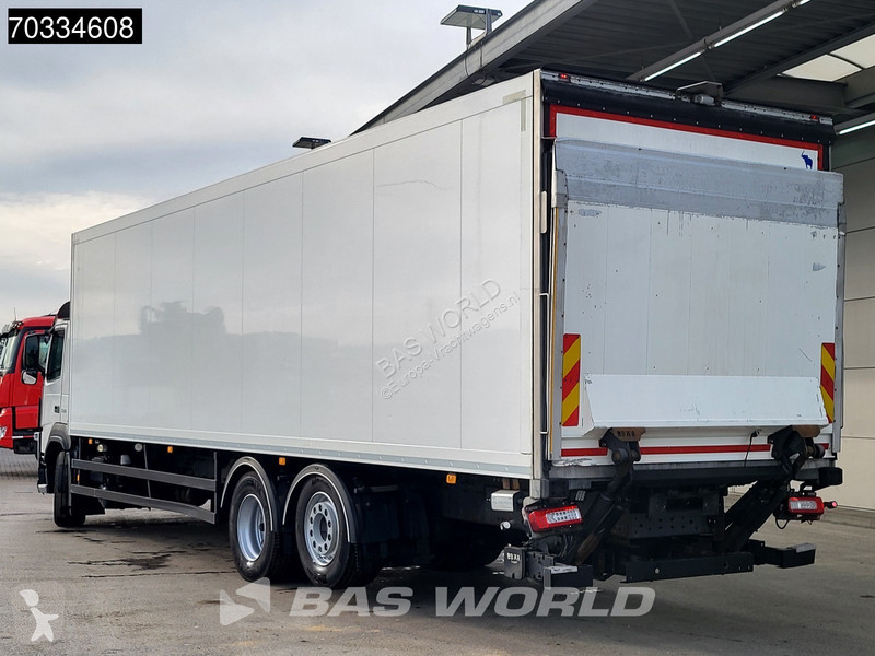 Vrachtwagen Volvo 330  6X2 Full Air suspension...