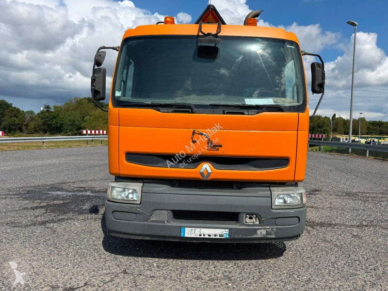 Vrachtwagen Renault 300 6x2 Bitumen / Asfalt Kran