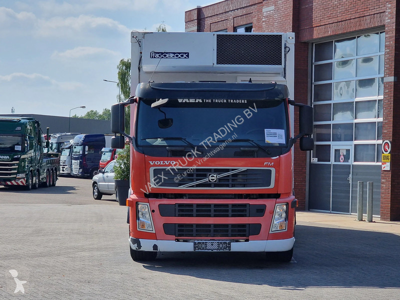 Camión Volvo 330 4x2 - Frigoblock frigo - Zepro...