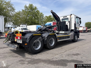 Renault hook arm system truck
