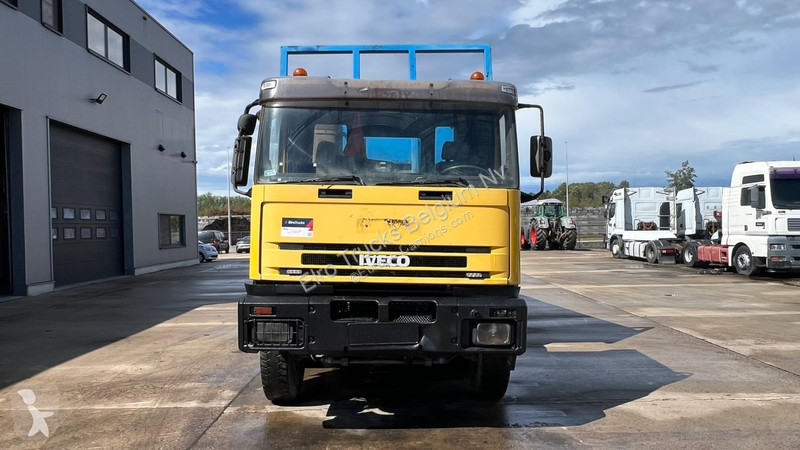 Camión Iveco EUROTRAKKER 340 E 34 (POMPE...