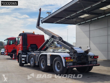 Camión portacontenedor de gancho Volvo