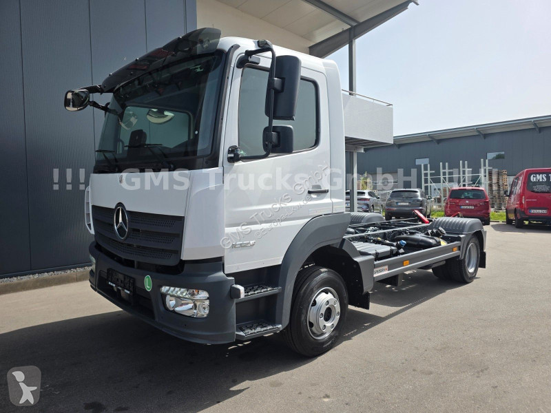 Vrachtwagen Mercedes 1023 / NUR 34000km / WB...