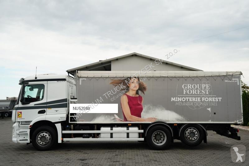 Camión Mercedes ACTROS 2543 / RUCHOMA PODŁOGA /...
