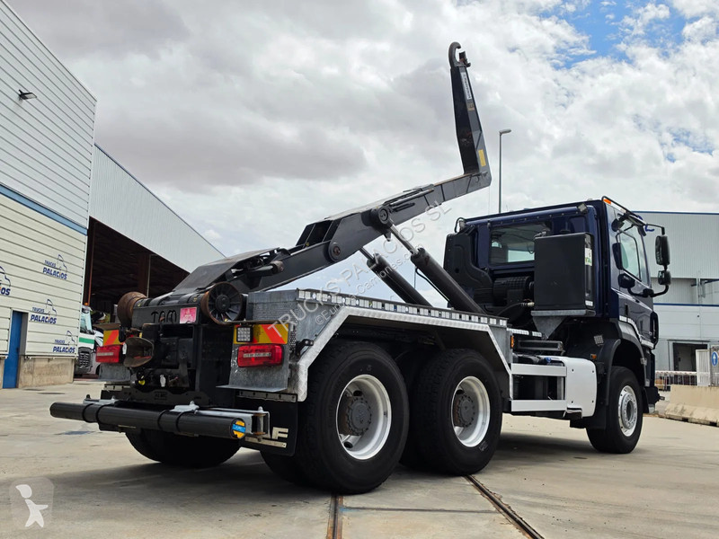 Camión DAF 530 6x4