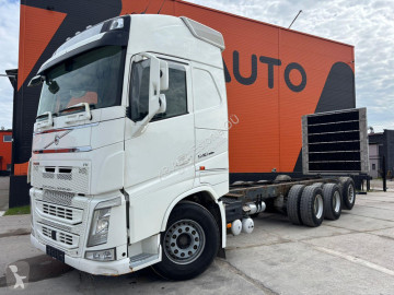 Camión chasis Volvo