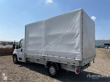 Camión tautliner (lonas correderas) Opel
