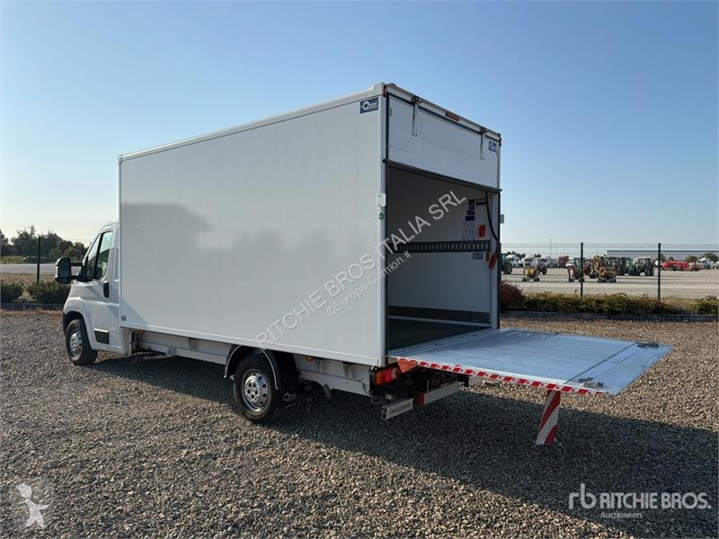 Kamion Opel 2.2 103 KW KO/LBW L4 Van Truck