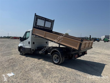 Camión volquete Iveco