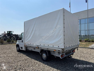 Camión tautliner (lonas correderas) Opel