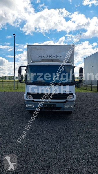 Camión Mercedes Atego 2 1218*Blatt/Luft*Pferdetranspor