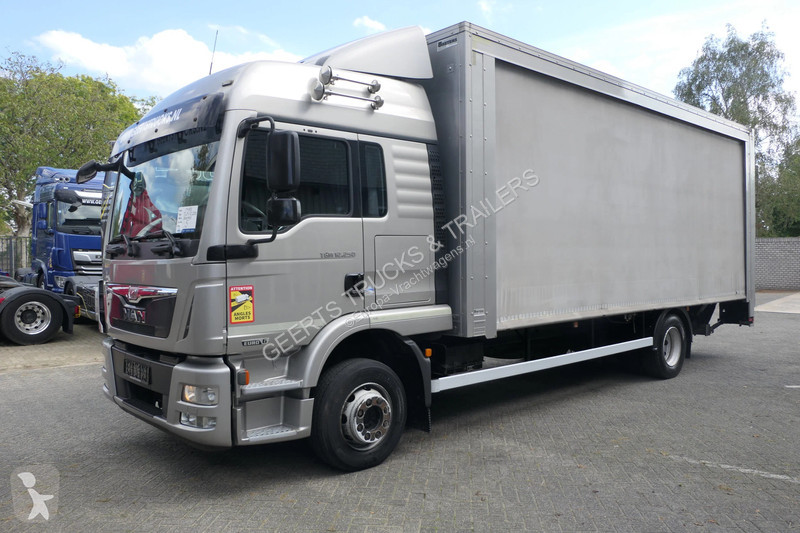 Camión MAN 12.250 | Roller sail | Dhollandia...
