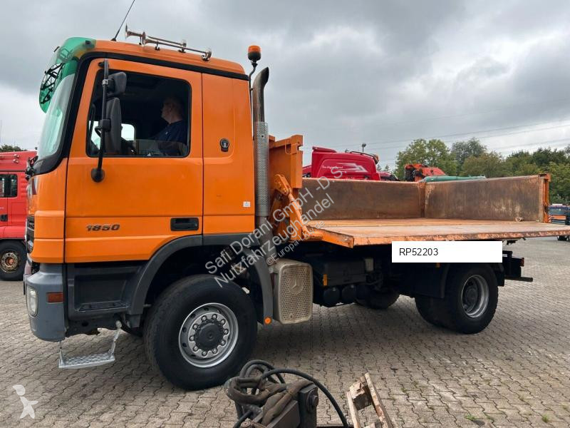 Camion Mercedes 1850 V8