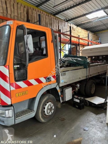 Camión Iveco 65E12