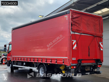 Volvo tautliner truck