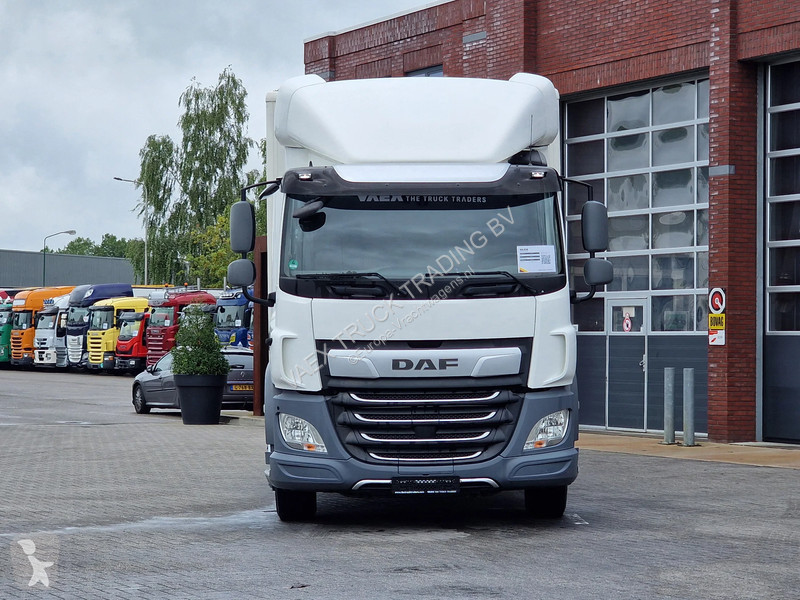 Вантажівка DAF 300 4x2 - Box - Low KM - Full...