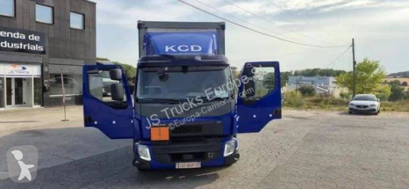 Camión tautliner (lonas correderas) Volvo
