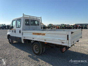 Con volquete Iveco