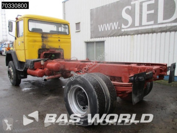 Camión chasis Iveco