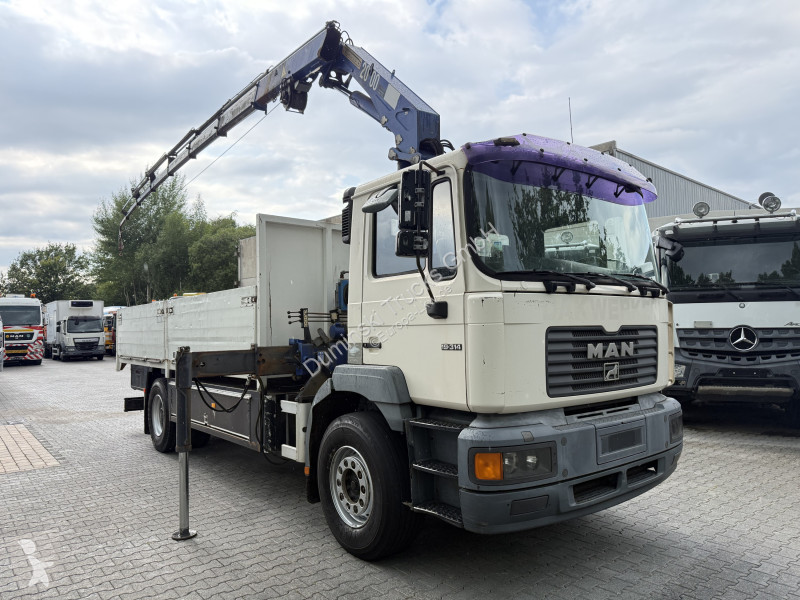 Kamion MAN F2000 Kran HMF 2000 bis 23 Meter