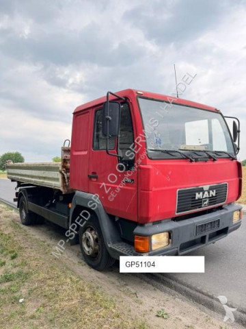 Vrachtwagen kipper MAN