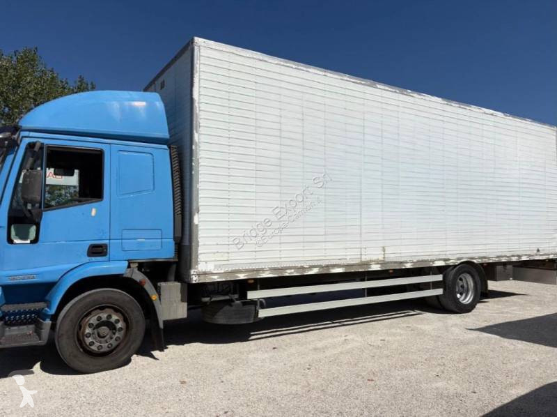 Camión Iveco 180 E 28