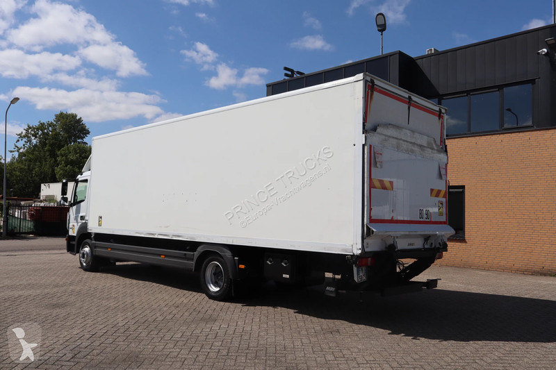 Camión Mercedes 1218 * EURO6 * 4X2 *
