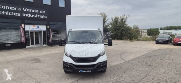 Camión furgón Iveco