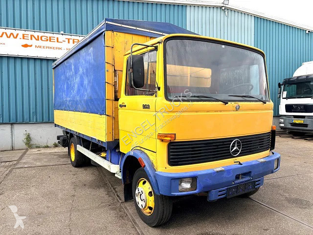 Kamion Mercedes LP 813 D WITH TENT BOX (MANUAL...