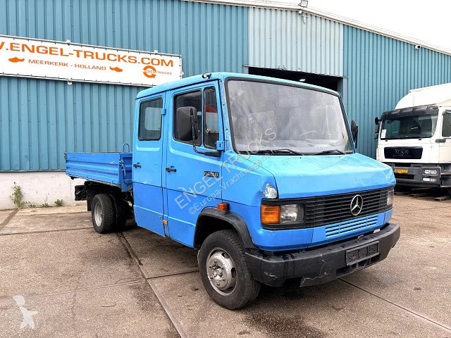 Camión Mercedes DK CREWCAB 4x2 3-WAY MEILLER...