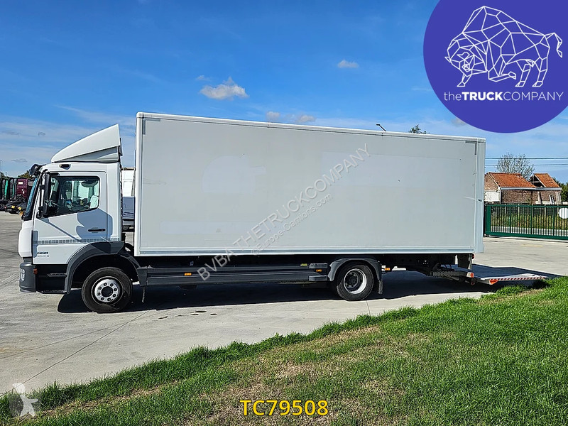 Camión Mercedes 1221