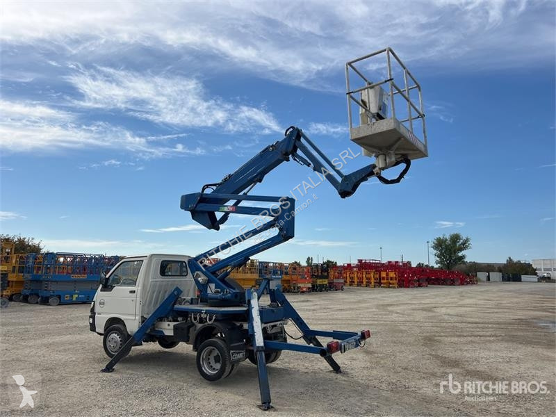 Kamion Comet New Esk 14 14 m on Piaggio Porter...