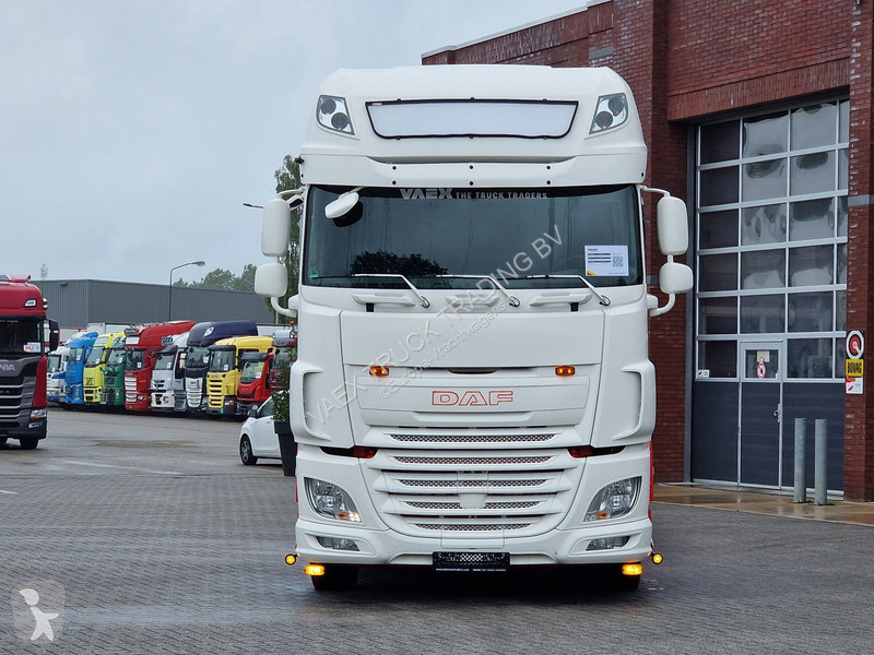 Kamion DAF SuperSpacecab 6x2 - BDF - Loadlift -...