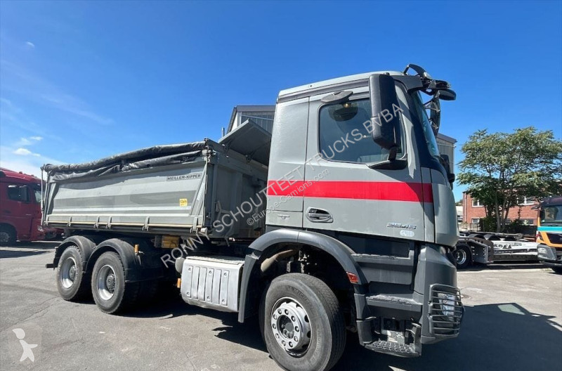 Kamion Mercedes Arocs 2645 K 6x4 Arocs 2645 K...