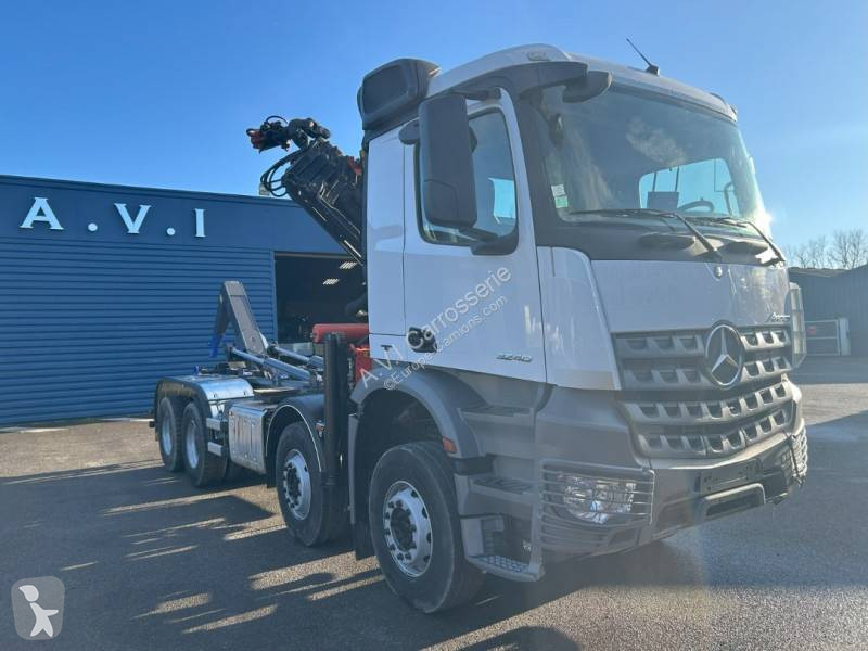 Mercedes 3240 truck