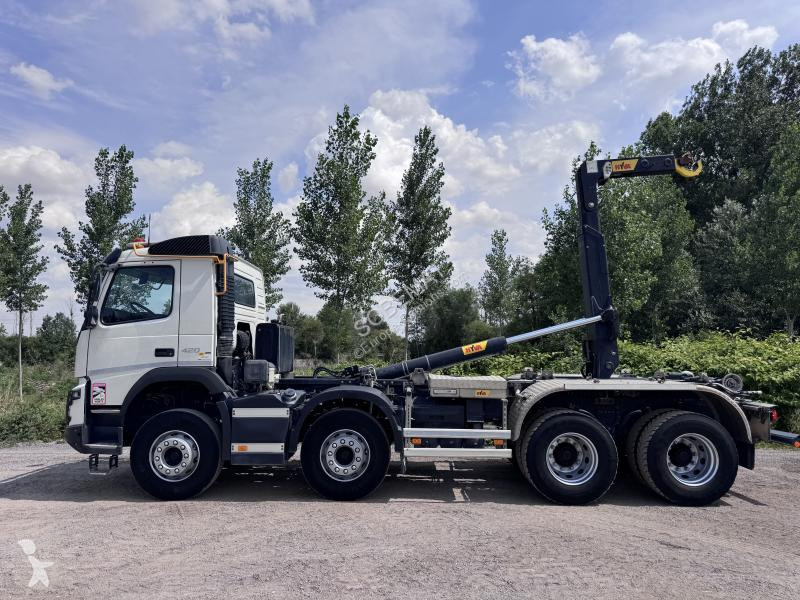 Volvo 420 truck